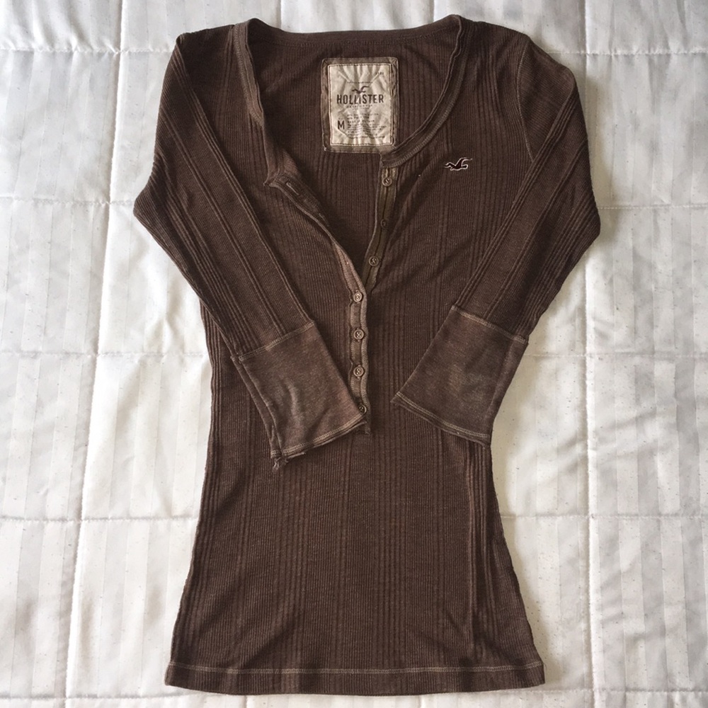 Hollister shirt